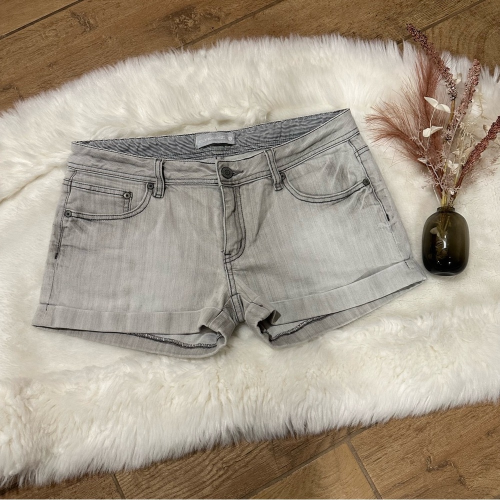 Vintage Jeanswest Womens Size 12 Ladies Short Denim Gray Color